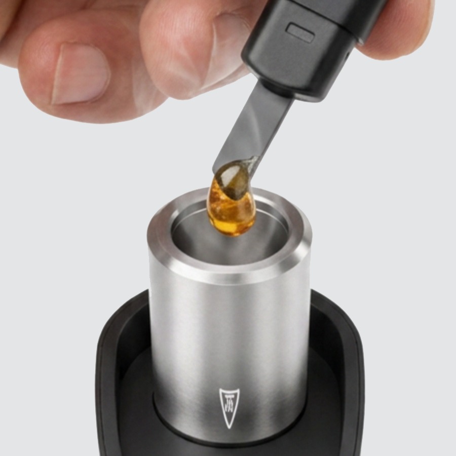 Micro II mouthpiece removed, ceramic chamber open for loading
